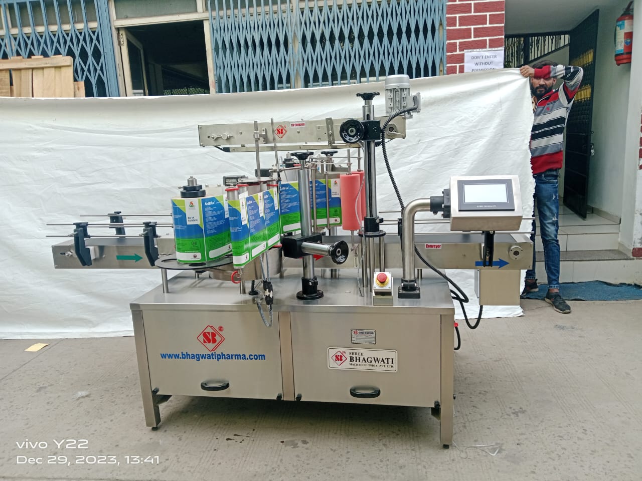 Double side - Front and Back Labeling Machine for Adhesive , Contrustion Chemical