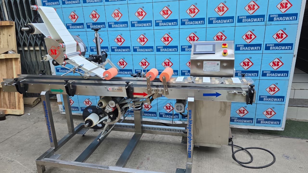 Top Bottom Sticker Labeling Machine